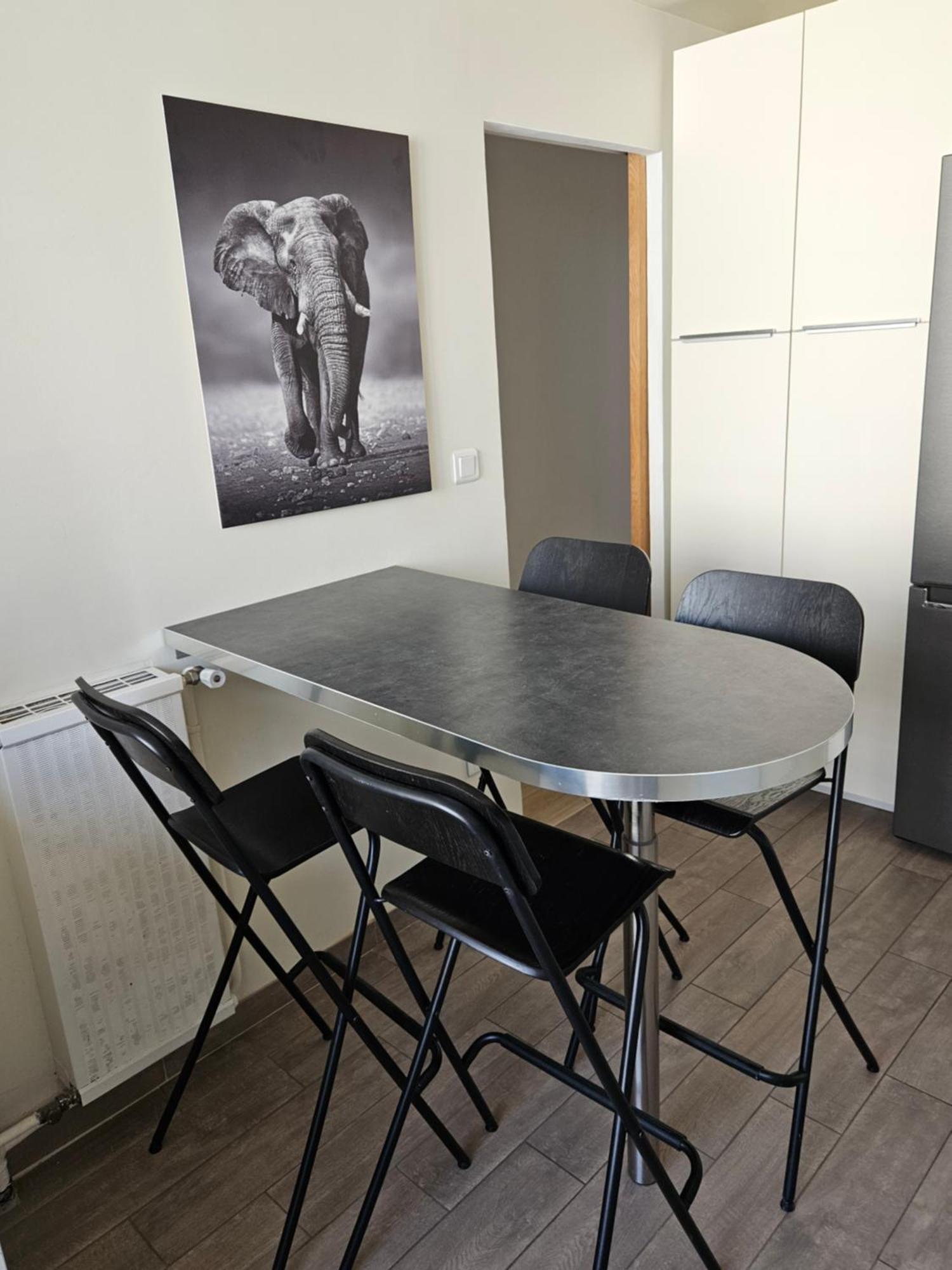 Chambre En Colocation Fille, Proche Mer, Climatisation Toulon Eksteriør billede