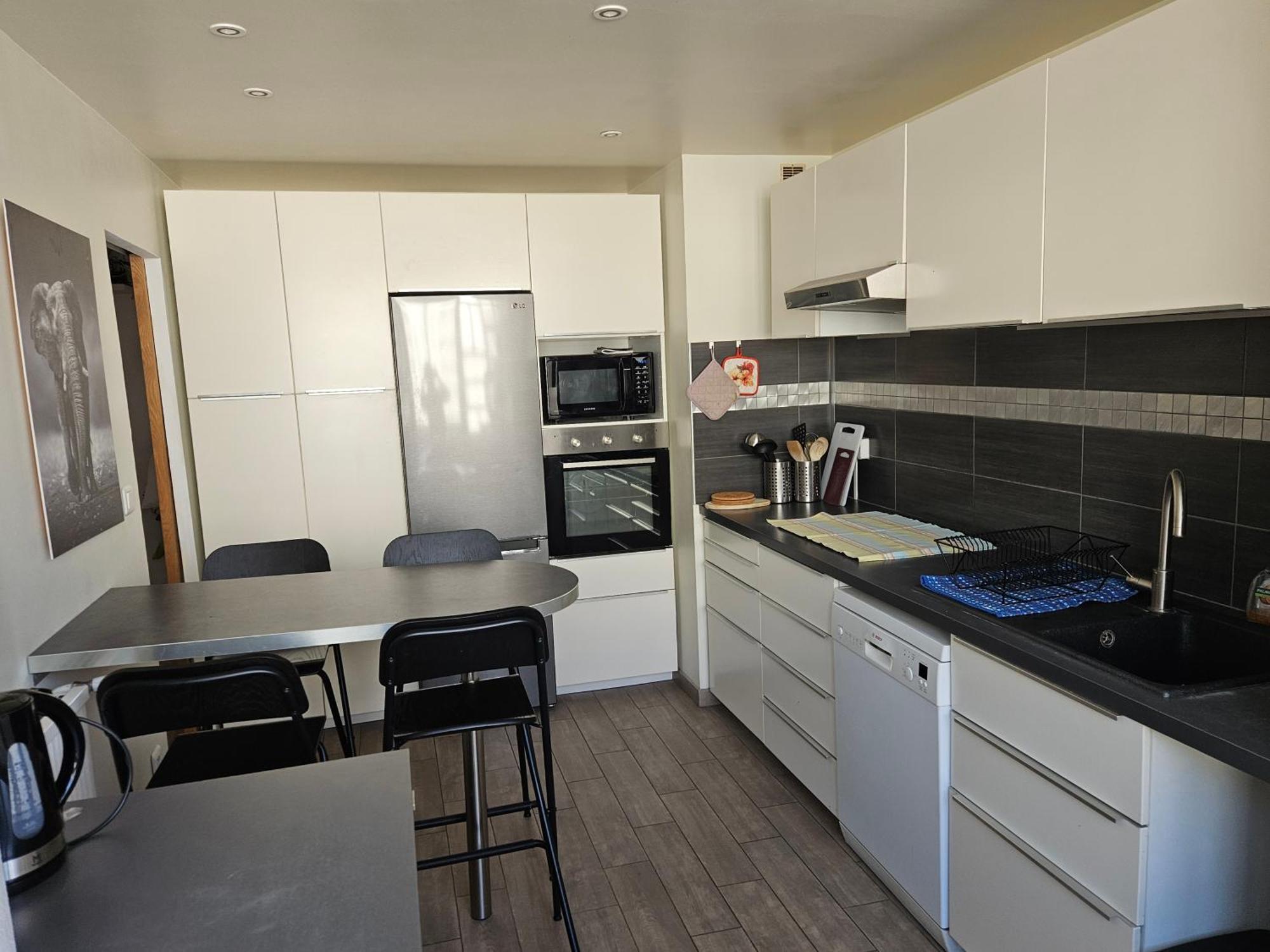Chambre En Colocation Fille, Proche Mer, Climatisation Toulon Eksteriør billede