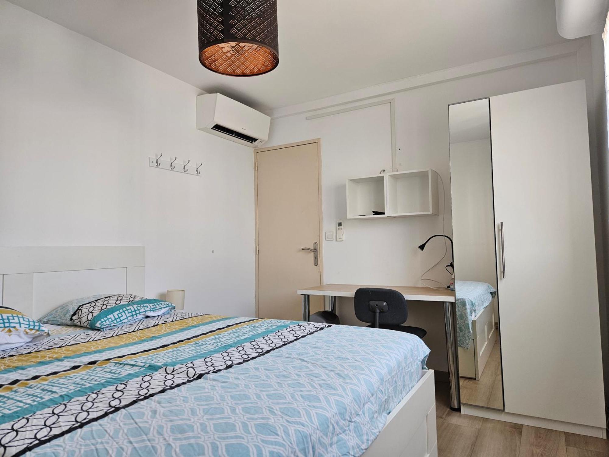 Chambre En Colocation Fille, Proche Mer, Climatisation Toulon Eksteriør billede