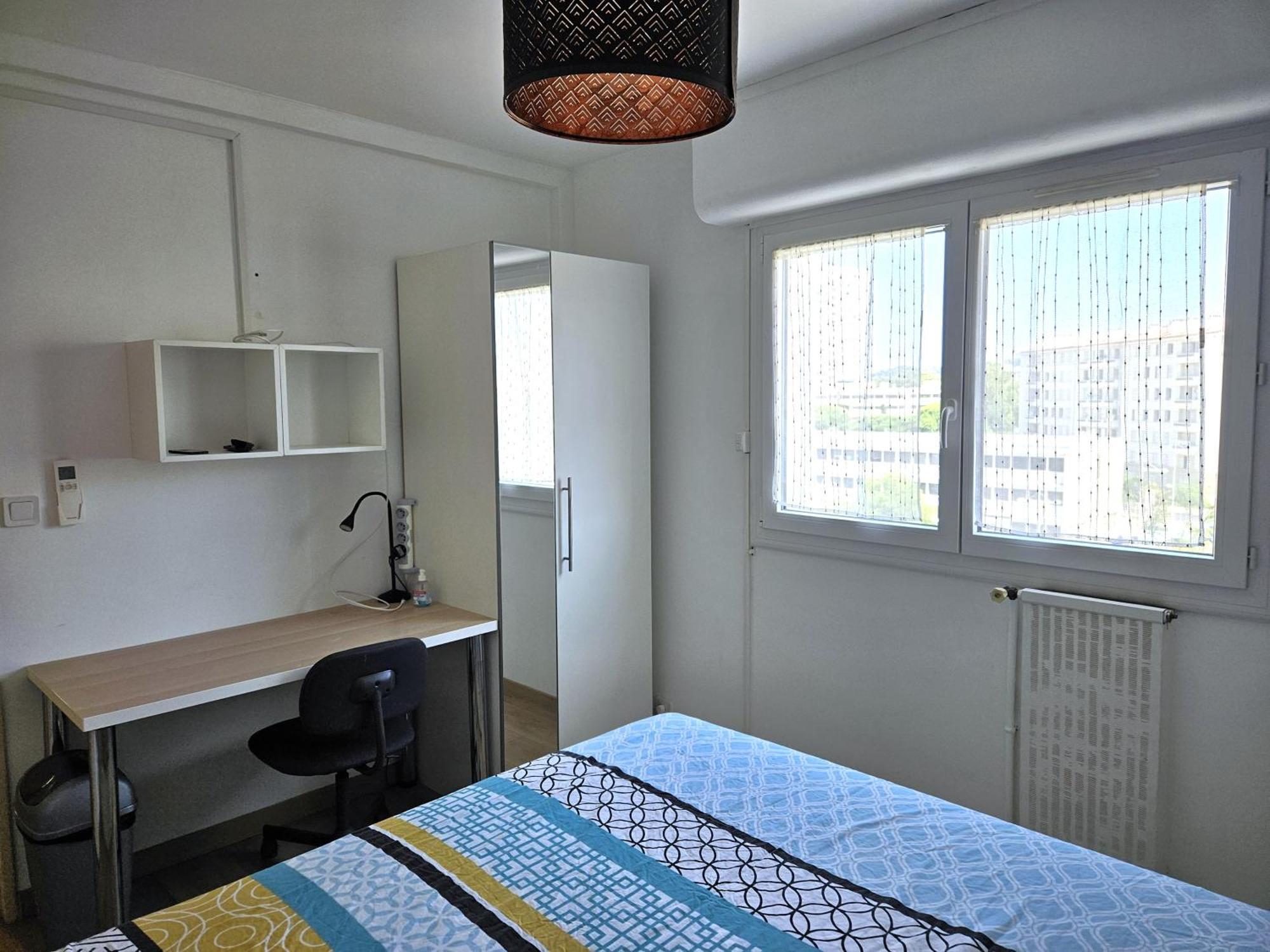 Chambre En Colocation Fille, Proche Mer, Climatisation Toulon Eksteriør billede